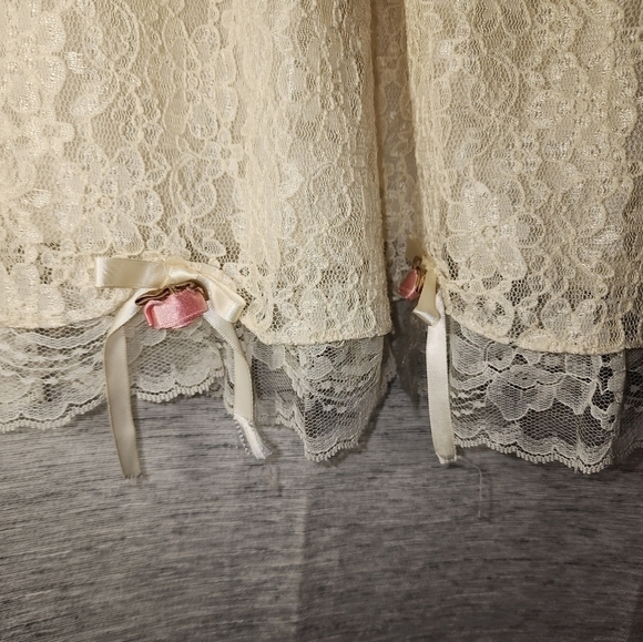 Vintage Lace Girls Dress Ivory 10 Roses - Picture 6 of 9